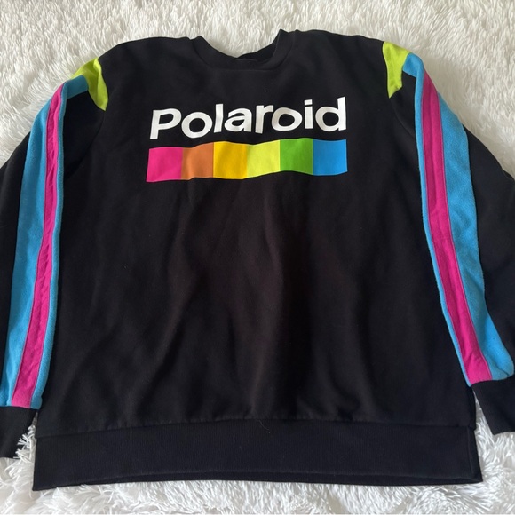 Retro Black Polaroid Logo,
Sz.Large Sweatshirt with Rainbow Sleeves - Picture 1 of 6